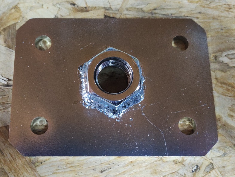 Blacha Montażowa 100×140 z Nakrętką M24